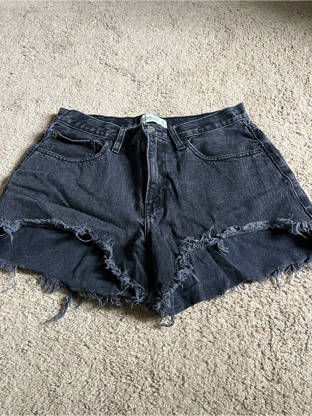 Mid-Rise Curve Love Distressed Denim Shorts - Black